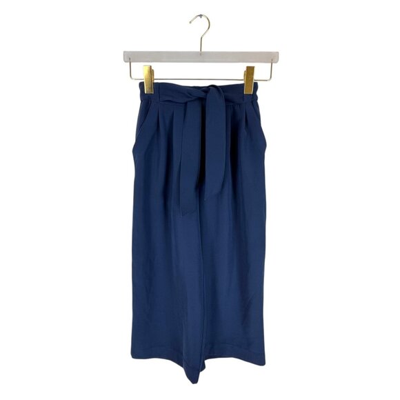 Lululemon | 2 | Noir Crop Pant | True Navy | Minimalist | Athleisure | Casual - Picture 10 of 16